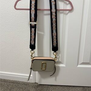 Marc Jacobs Women's Crossbody Bag - Pink and Cream